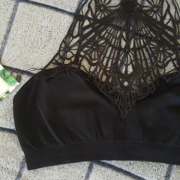 ✅3 for $25✅SEXY LACE HIGH NECKLINE BRALETTE BLK - Picture 3 of 6